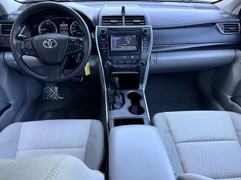 Used 2016 Toyota Camry LE FWD image 15