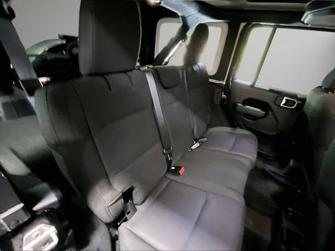 Used 2022 Jeep Wrangler Unlimited Sport AWD/4WD image 24
