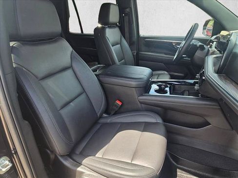 Used 2025 Chevrolet Tahoe LT w/ Comfort Package RWD image 21