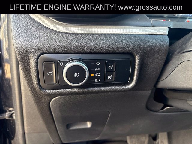 Used 2024 Ford Explorer XLT w/ Equipment Group 202A AWD/4WD image 14