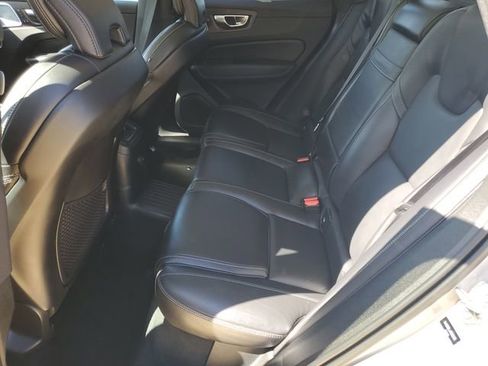 Used 2022 Volvo XC60 T8 Inscription w/ Advanced Package image 27