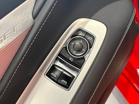 Used 2021 Chevrolet Corvette Stingray Preferred Cpe w/ Battery Protection Package RWD image 16