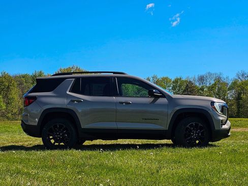 New 2026 GMC Terrain Elevation w/ Elevation Premium Package AWD/4WD image 2