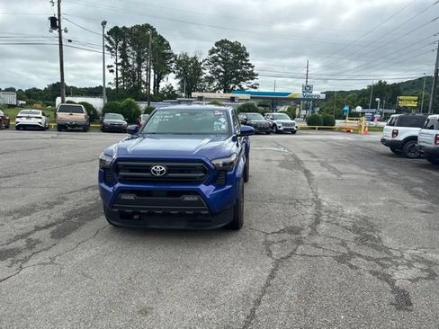 Used 2025 Toyota Tacoma SR5 RWD image 83
