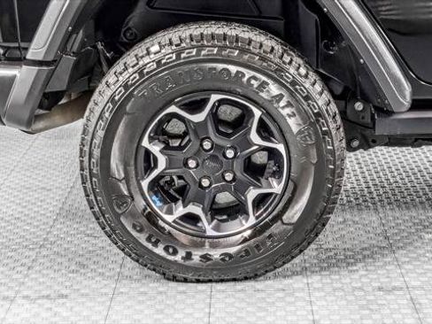 Used 2023 Jeep Wrangler Rubicon image 35