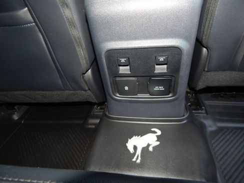 Used 2023 Ford Bronco Wildtrak image 20