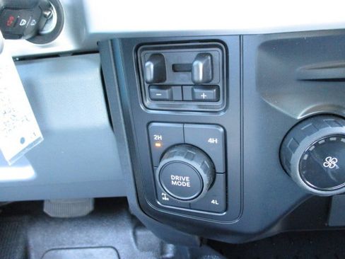 New 2026 Ford F250 XL w/ XL Chrome Package image 19