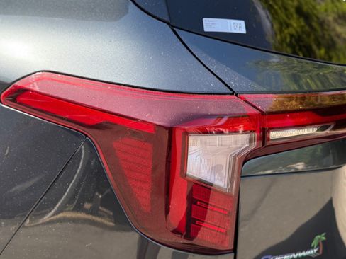 Certified 2024 Kia Seltos S FWD image 40