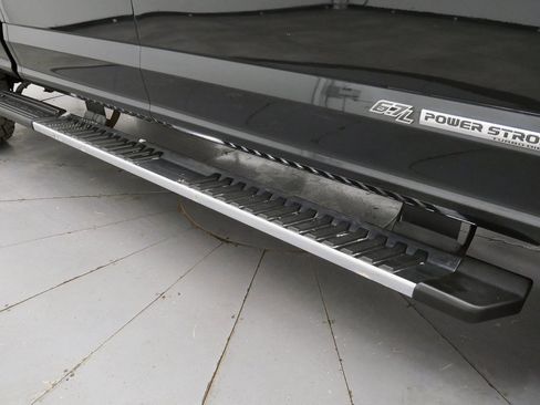 Used 2020 Ford F350 Lariat image 38