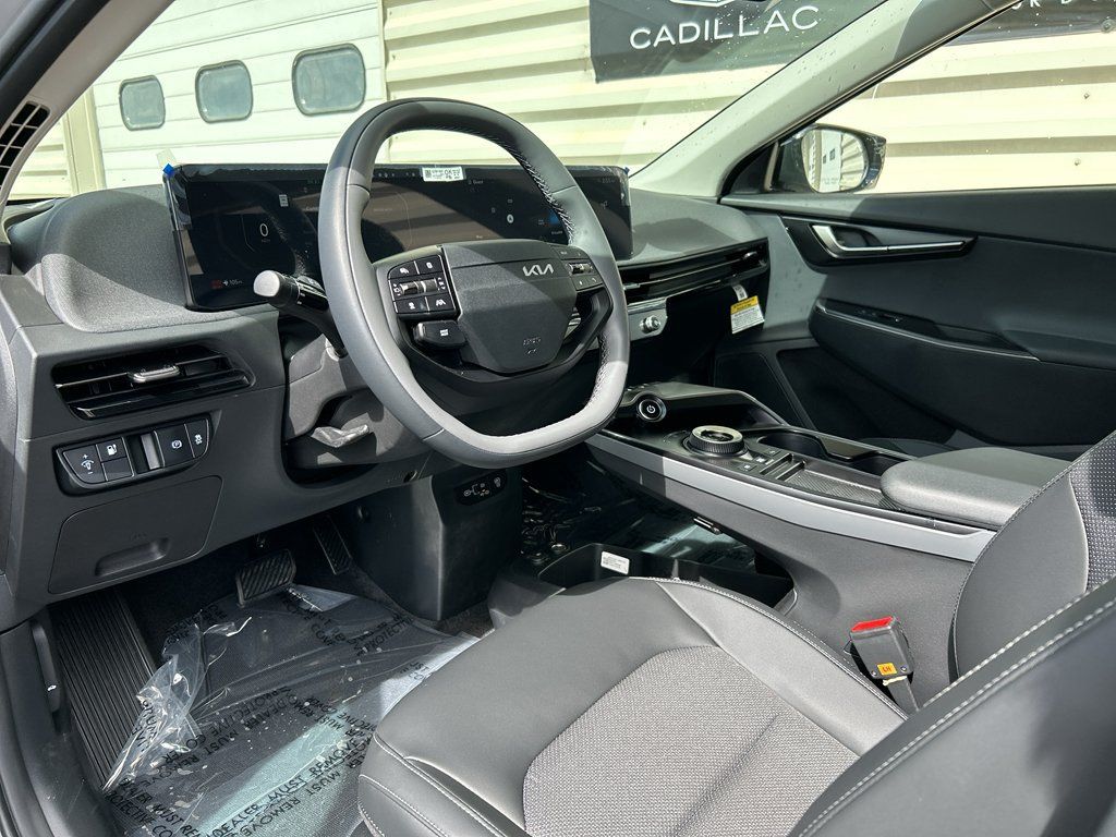 New 2026 Kia EV6 Light AWD/4WD image 9