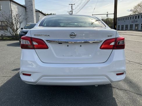 Used 2019 Nissan Sentra SV FWD image 6