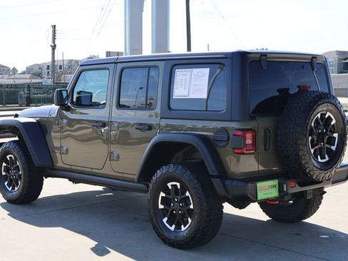 Used 2025 Jeep Wrangler Unlimited Rubicon image 5