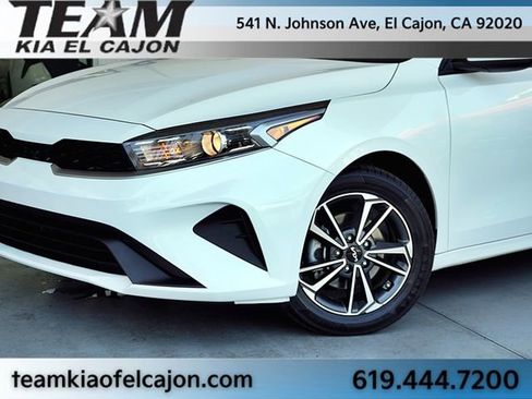 Used 2023 Kia Forte LXS FWD image 3