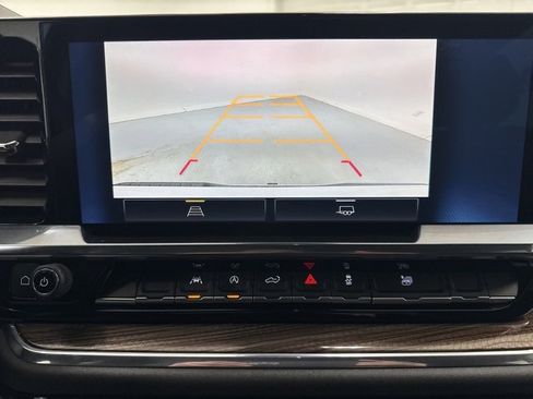 Used 2025 Chevrolet Silverado 1500 LT image 17