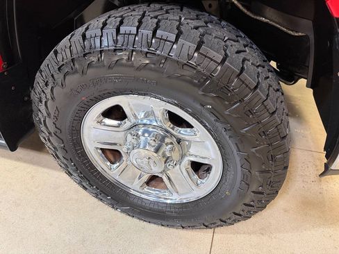 Used 2014 RAM 2500 Tradesman w/ Chrome Appearance Group AWD/4WD image 38