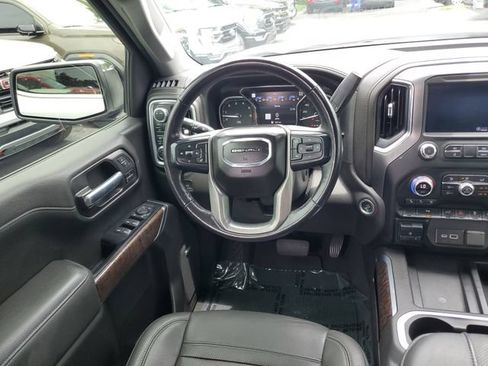 Used 2022 GMC Sierra 1500 Denali w/ Denali Premium Package AWD/4WD image 13