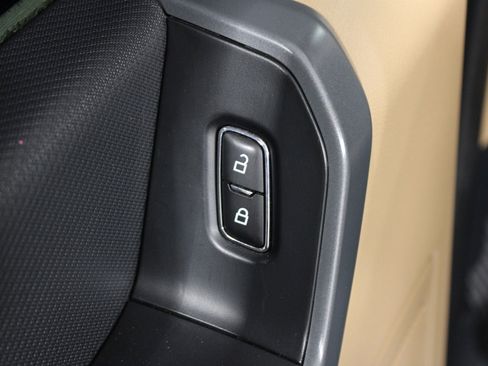 Used 2023 Ford F150 XLT RWD image 8
