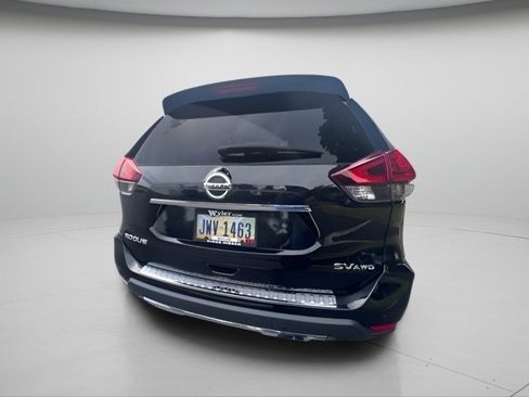 Used 2019 Nissan Rogue SV w/ Premium Package AWD/4WD image 5