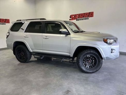 Certified 2024 Toyota 4Runner TRD Off-Road AWD/4WD image 2