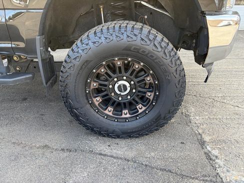 Used 2017 Ford F250 Lariat w/ Lariat Ultimate Package image 19