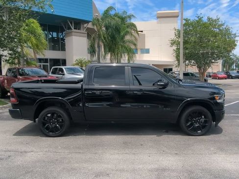 Used 2019 RAM 1500 Laramie AWD/4WD image 4