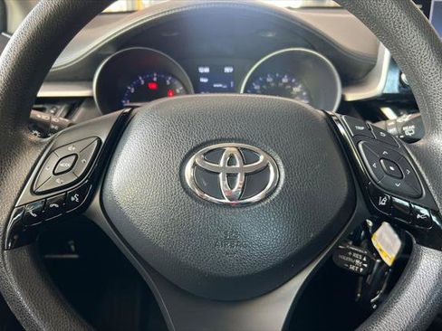 Certified 2021 Toyota C-HR LE image 23