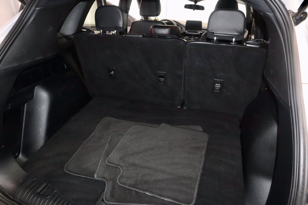 Certified 2025 Ford Escape ST-Line AWD/4WD image 12