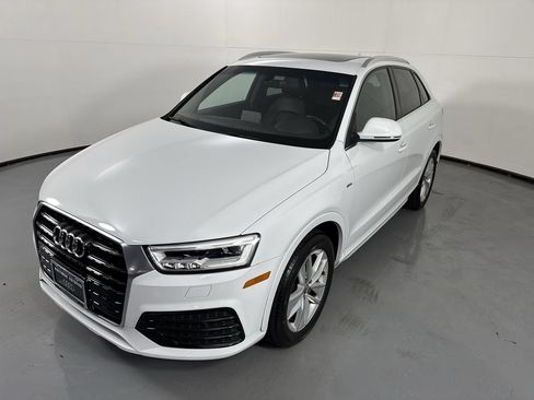 Used 2018 Audi Q3 2.0T Premium Plus AWD/4WD image 31