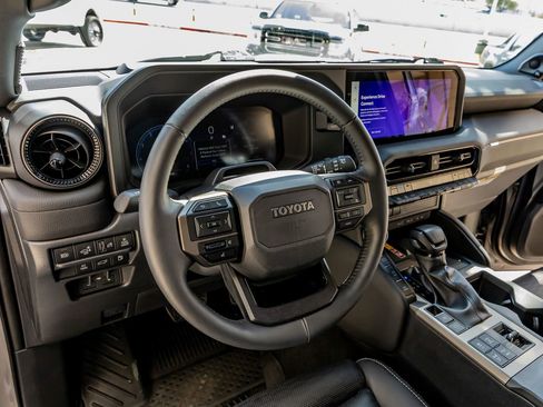 Used 2025 Toyota Land Cruiser w/ Premium Package image 17