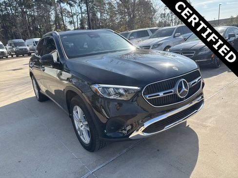 Certified 2025 Mercedes-Benz GLC 300 image 1