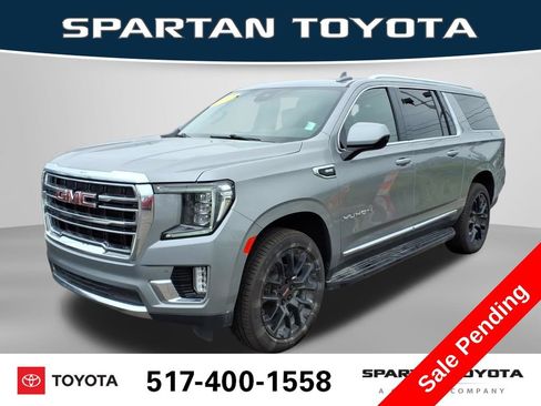 Used 2023 GMC Yukon XL SLT AWD/4WD image 1