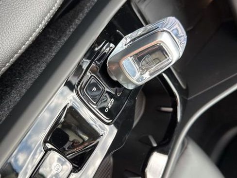 New 2026 Volvo XC40 B5 Plus w/ Climate Package image 15