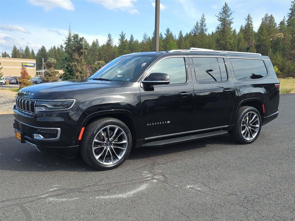 Used 2024 Jeep Wagoneer L Series II w/ Premium Group I AWD/4WD image 1