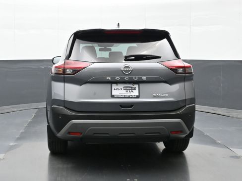 Used 2023 Nissan Rogue SV AWD/4WD image 3