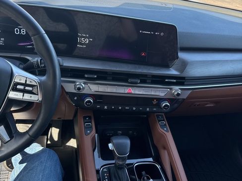 Used 2025 Kia Telluride EX X-Line image 9