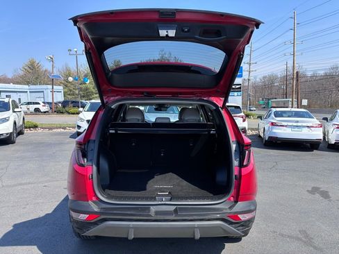 Used 2023 Hyundai Tucson Limited w/ Cargo Package AWD/4WD image 11