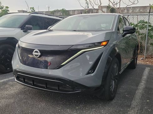 Used 2024 Nissan Ariya FWD image 3