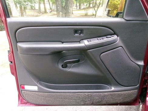 Used 2004 Chevrolet Silverado 1500 LS RWD image 9