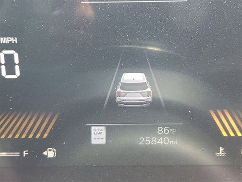 Used 2024 Kia Sorento S image 10