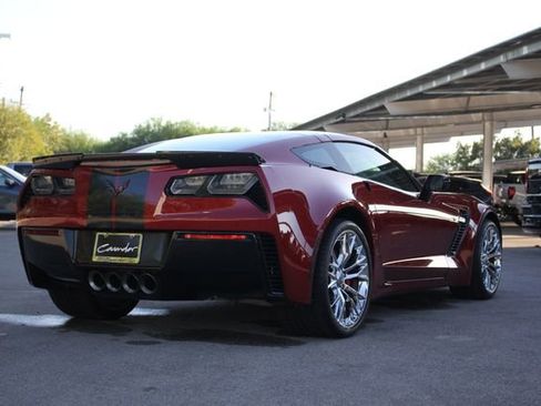 Used 2015 Chevrolet Corvette Z06 w/ 2LZ Preferred Equipment Group image 6