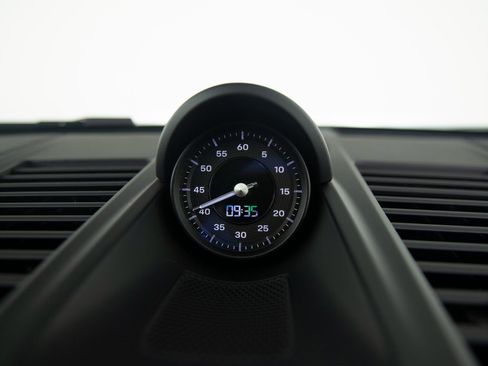 Certified 2022 Porsche 911 Carrera image 30