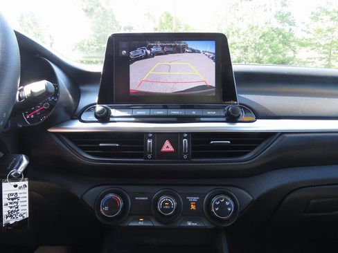 Used 2023 Kia Forte LXS w/ LXS Technology Package image 25