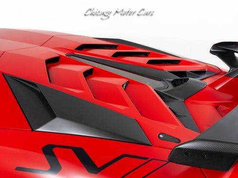 Used 2019 Lamborghini Aventador SVJ AWD/4WD image 22