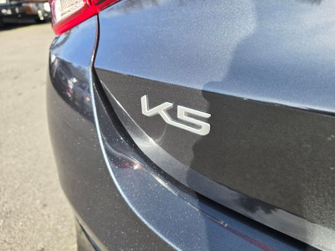 Used 2023 Kia K5 LXS image 9