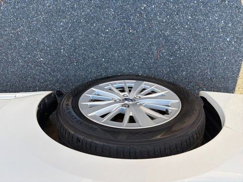 Used 2017 Subaru Impreza 2.0i Premium w/ BSD & Rcta/SRF/Eyesight image 11