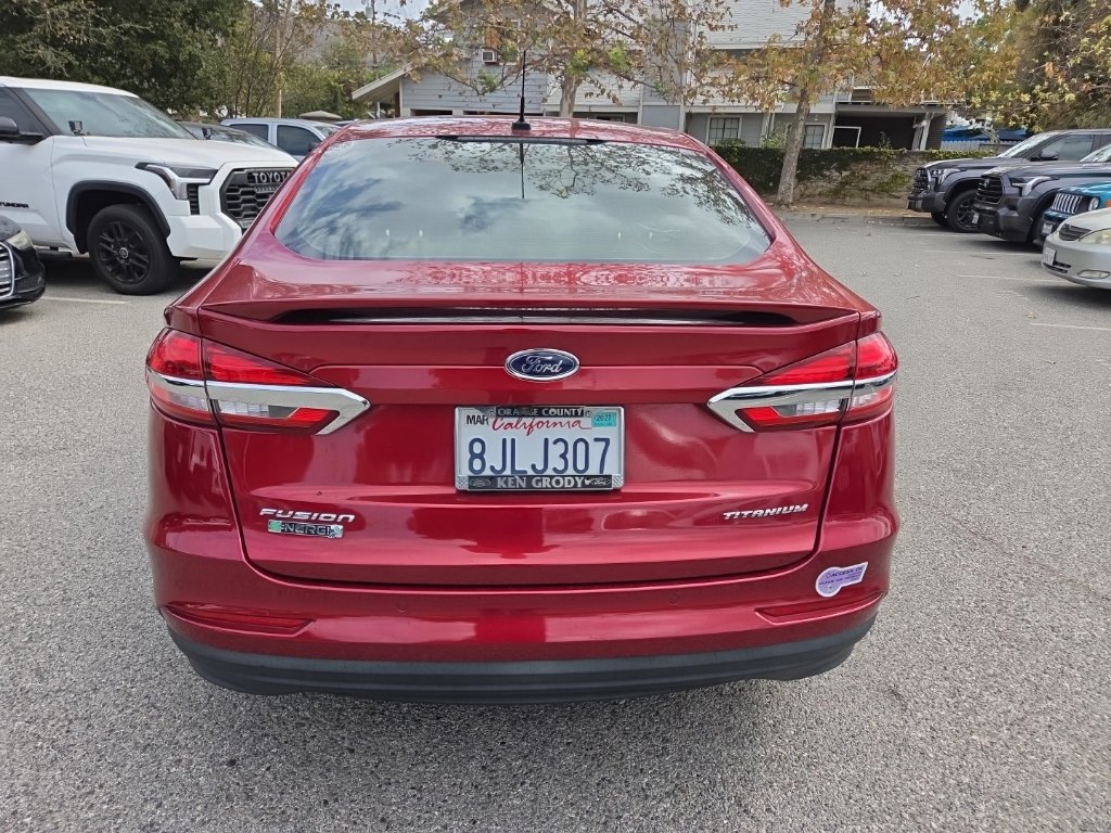 Used 2019 Ford Fusion Energi Titanium FWD image 4