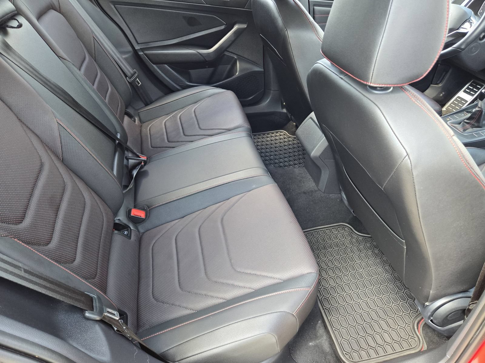 Used 2022 Volkswagen Jetta GLI Autobahn FWD image 32