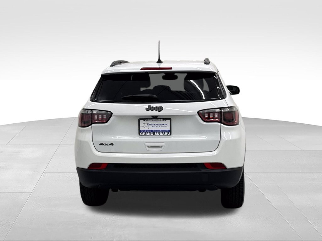 Used 2025 Jeep Compass Latitude w/ Altitude Special Edition AWD/4WD image 7