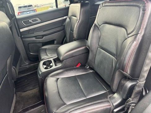 Used 2017 Ford Explorer Sport image 25