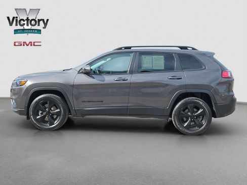 Used 2021 Jeep Cherokee Latitude Plus AWD/4WD image 6